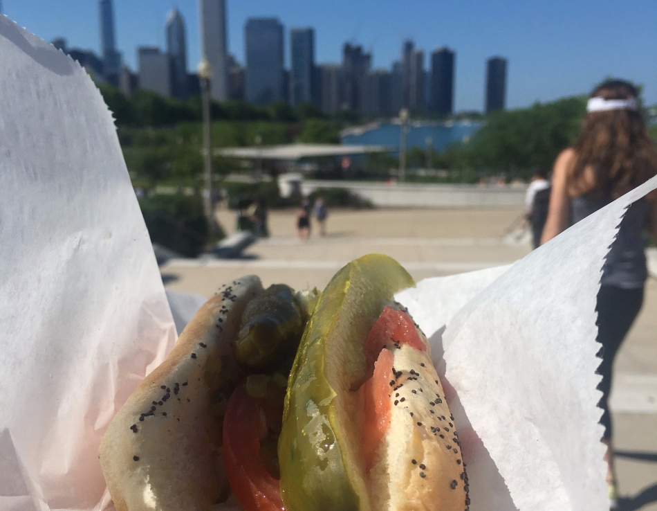 How to Experience Chicago in Two Days | Weekend Trips | US Travel | Chicago, Illinois | AGBHOW | www.agreatbighunkofworld.com | Chicago Style Hot Dog | Chicago Eats